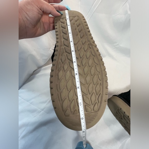 Kookaburra by UGG Black Suede Boot - Picture 6 of 7